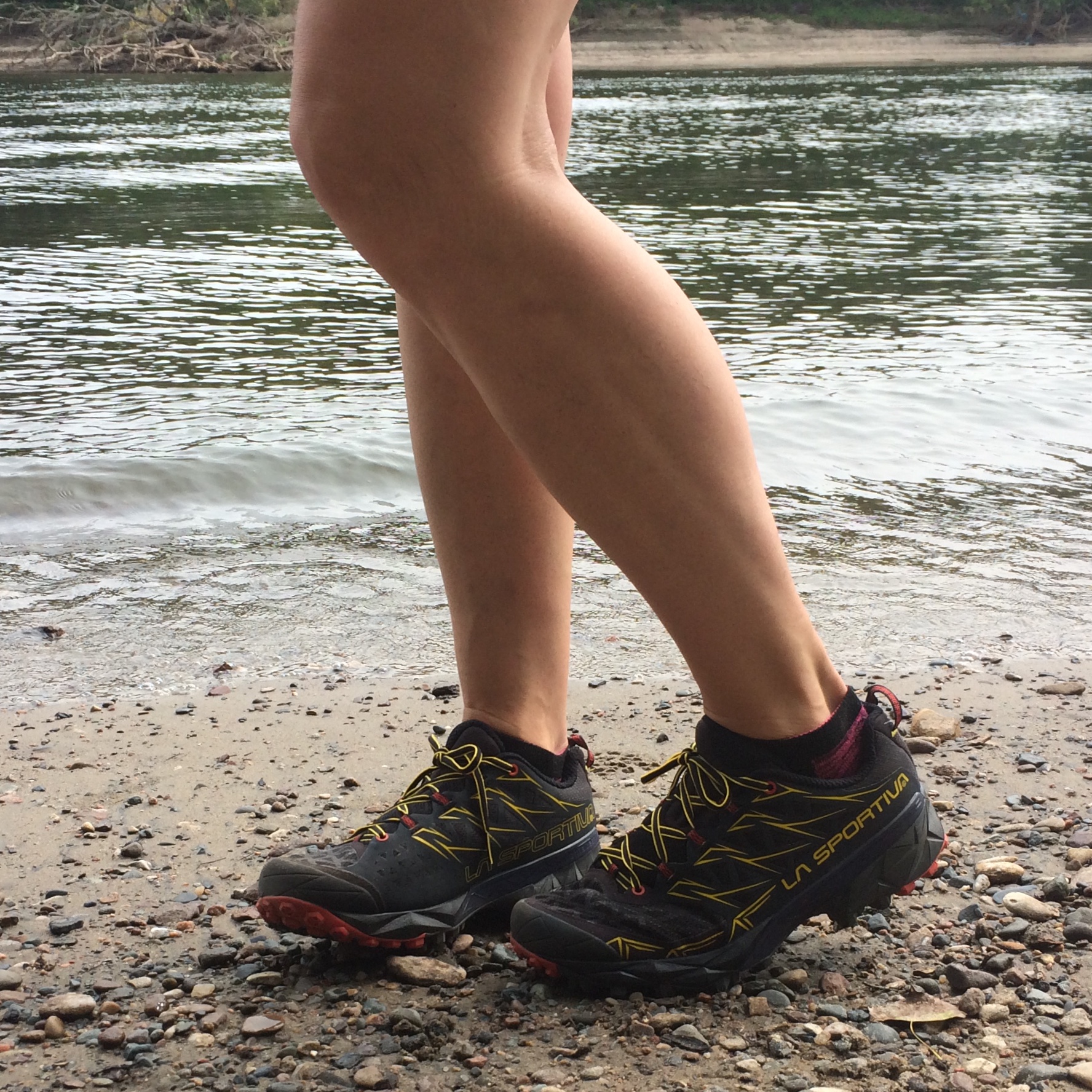 la sportiva akyra trail running shoes
