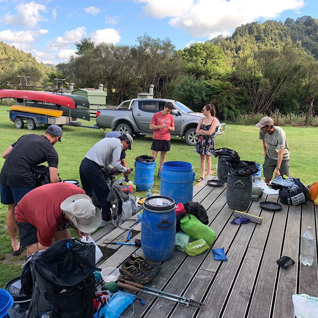 Packing our barrels and getting a briefing from our friends at Taumaranui Canoe Hire before setting off. 