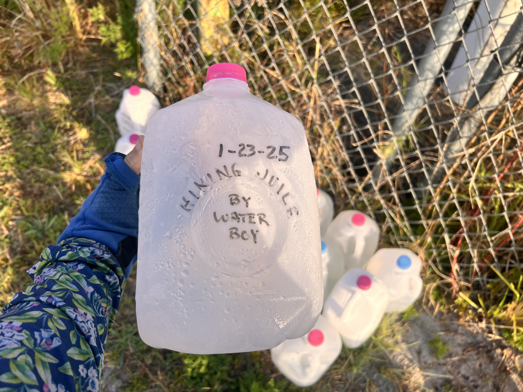 Bless you, Water Boy! This is the last for the day, but I know I'll have a water pump at the next campsite. 